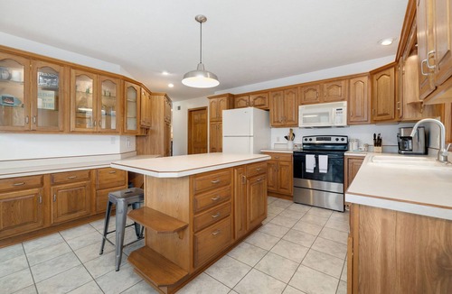 Eureka Springs House | Beavershore | Easy Access to Beaver Lake. Sleeps12