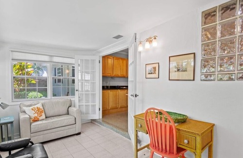 Central Beach House | Best of the Best.Center of Central Beach! - Give Yourself a Gift!