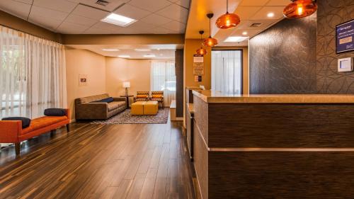 Elkridge Hotel | Best Western Plus BWI Airport Hotel - Arundel Mills