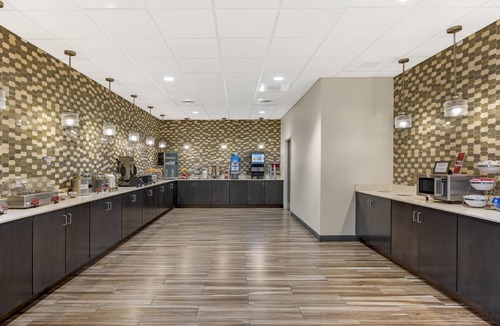 Centralia Hotel | Best Western Plus Centralia Hotel & Suites