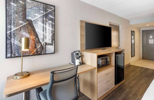 York Hotel | Best Western Plus Heritage Rail-South York/I-83