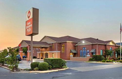 Lonoke Hotel | Best Western Plus Lonoke Hotel