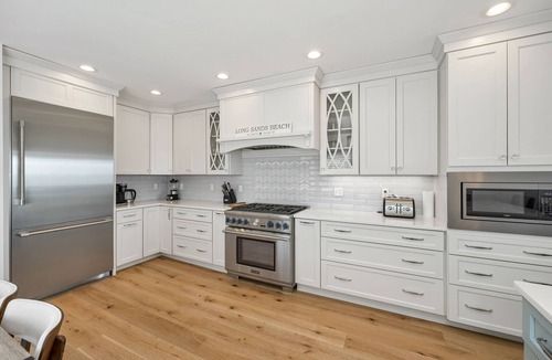 York Beach House | BLUE WAVE : Unique and cozy Beach House at Long Sand Beach in York!