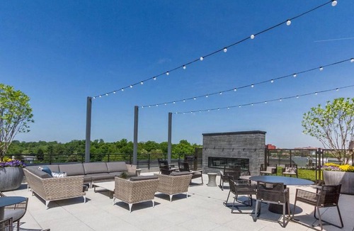 Bethesda Apartment | Blueground | Bethesda, rooftop, nr Bethesda Park
