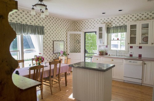 Compton House | Boxley Valley Farmstay On The Beautiful Buffalo River