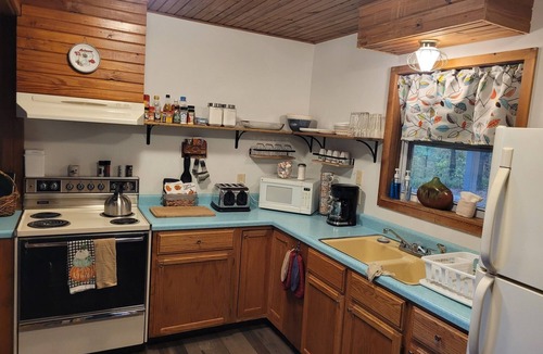 Marble Falls Cottage | Breathtaking Ozark Views + Private Hot Tub