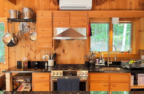 Hancock House | Breathtaking Post & Beam minutes from Jiminy Peak, Williamstown, Lenox & hiking