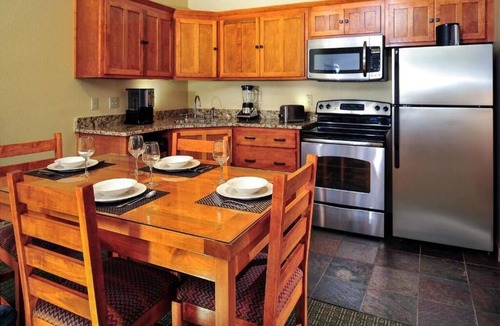 Brian Head Villa | Brian Head | Couples Alpine Stay | Pool + Spa