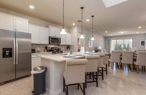 Loughman House | Bright Elegant Home @ Solterra!