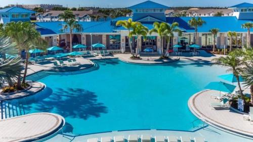 Four Corners House | Bright & Spacious 7BR Pool Villa w/Game Loft | New Windsor Cay Resort near Disney