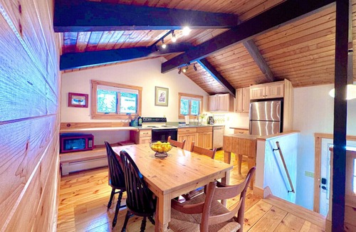 Birchview by the Saco House | Bring the dog-colorful SacoRiver