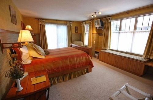 Banff Bed & Breakfast | Buffaloberry B&B