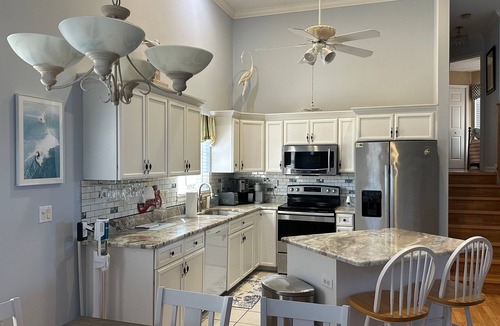 Nettles Island House | Canal Front! Stunning, beautifully updated 3-bedroom, 2.5-bath coastal-style beach home