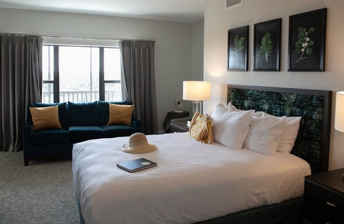 Port Canaveral Resort | Cape Canaveral Adorable Private Condo Style Resort Getaway