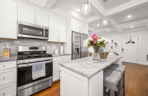 Cotuit House | Cape Cod Getaway | Golf Views, Dog-Friendly & Beach Nearby