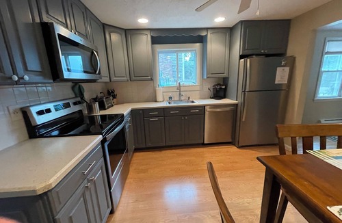 Sandwich House | CAPE COD GETAWAY! Walk to Beaches, Marina, Restaurants, Cape Cod Canal bike path