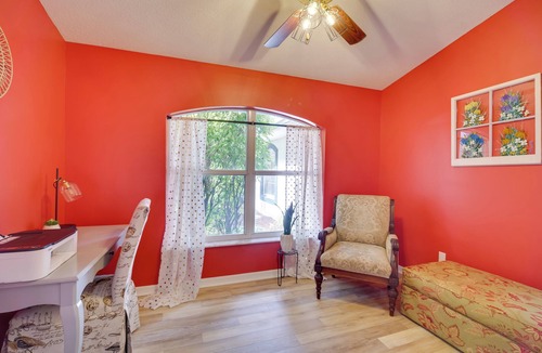 Sebastian Highlands Cottage | 'casa Blanco' Escape w/Fire Pit in Sebastian!