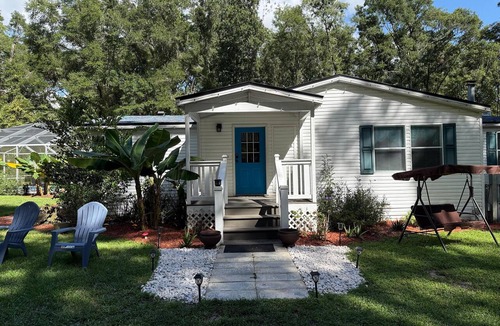 Alachua House | Casa de Luna - Heated Pool Near Springs & UF