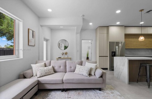 Flagami House | Casa Gabriel, Comfortable and spacious private home 15 minutes from downtown Miami!