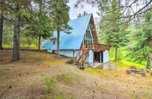 Cascade Cabin | Cascade A-Frame Cabin w/Lake Views!