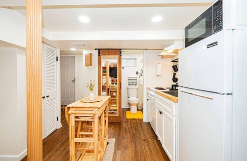 Deanwood House | Central & Stylish 1 BR Retreat in DC Near Downtown