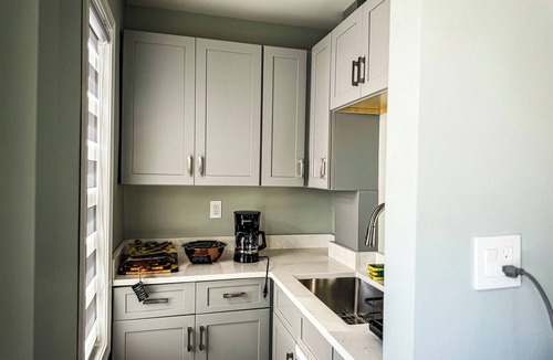Worcester Apartment | Central Worcester Retreat