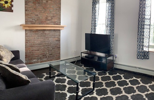 Troy Apartment | Centrally located 2BR w/ backyard near Downtown Troy & Albany Med (Pet Friendly)