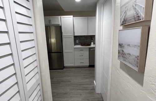 Douglas Apartment | Centrally located in Coral Gables. Walk to shops and restaurants