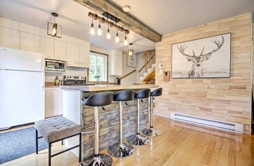 Saint-Jean-de-Matha Ski Chalet | Chalet Blanc/Waterfront (kayak, paddle board) spa activities