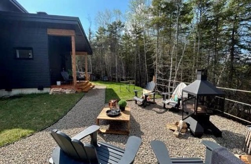 Saint-Joseph-de-la-Rive Ski Chalet | Chalet Le Select - Private Spa with River View