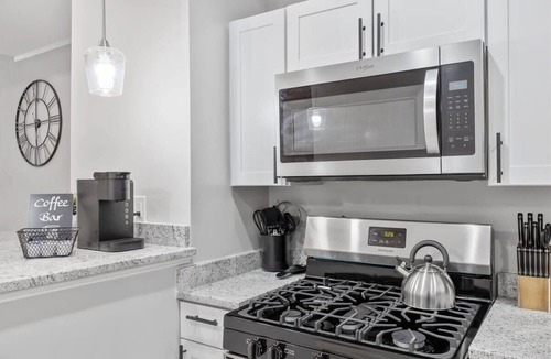 Downtown Baltimore House | Charm City Homestay in Washington Village