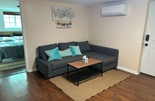 Glen Burnie Apartment | Charming 1-bedroom basement apartment minutes from BWI