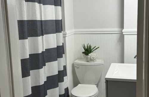 Corey Square Apartment | Charming 2-bedroom 2nd Fl apt in Manchester. Walking distance to restaurants