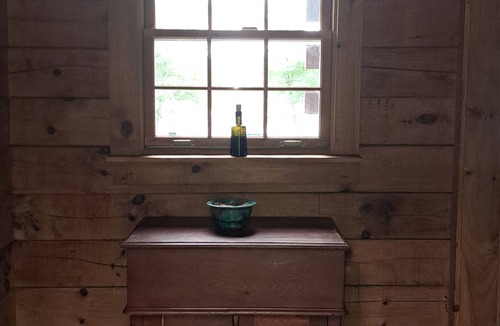 North Monmouth Cabin | Charming 2-bedroom cabin in lovely Monmouth