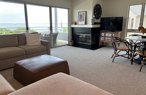 Rehoboth by the Sea House | Charming 2-bedroom townhome with sweeping bay views in Dewey Beach