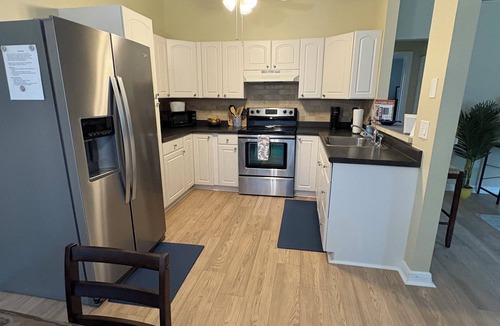 Lake St. George House | Charming 2-bedroom house, pet friendly, wheelchair accessible, sleeps 6.