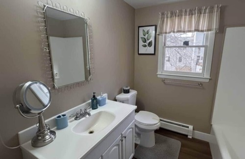 Amherst Center House | Charming 3 bed, 1 bath home with new furniture
