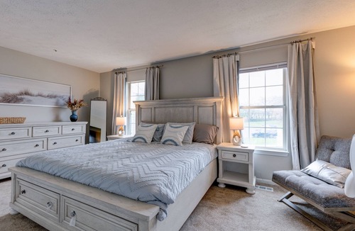 Robinwood House | Charming 3-Bed Townhouse with Private Fenced Yard - Your Home Away from Home!