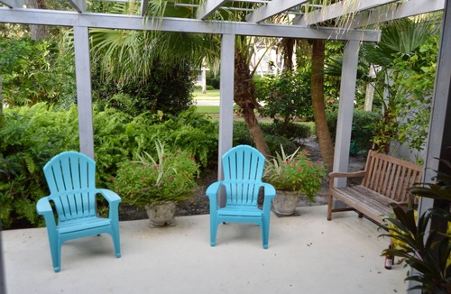 Central Beach House | Charming 3-bedroom Cottage East of A1A in Vero Beach