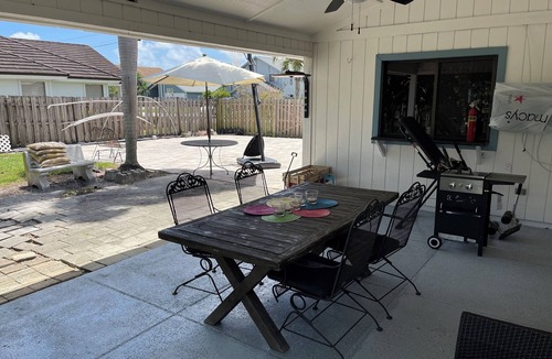 North Palm Beach Heights House | Charming 3-bedroom house with AC and WiFi in fabulous Jupiter, close to beaches