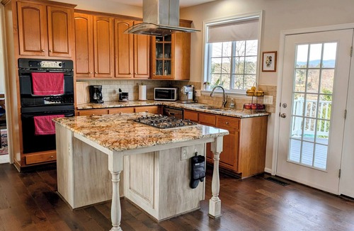 Woodstock House | Charming 4-bedroom house in Woodstock perfect for your getaway