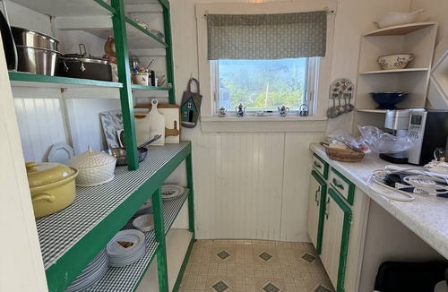 Eastport House | Charming 4-bedroom in the heart of Eastport, comfort for eight with full yard