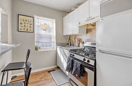 Downtown Baltimore Apartment | Charming Baltimore 1BR Steps from Hopkins