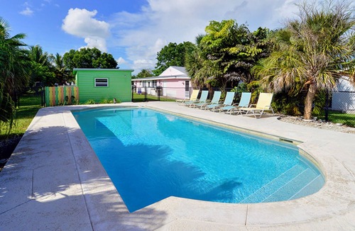 Cudjoe Key Cottage | Charming cottages, dockage, pool, just minutes to Key West