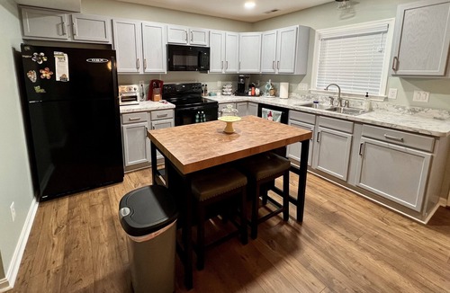 Leonardtown House | Charming Duplex in the heart of Leonardtown