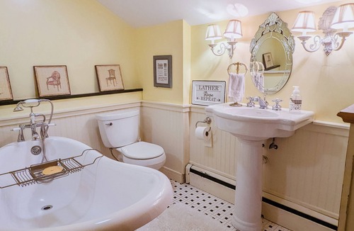 Springfield Cottage | Charming Historical Cottage in Springfield, OH