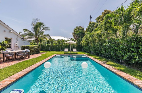Southside House | Charming home with pool