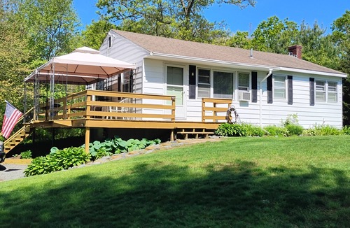 Marion House | Charming home with beautiful waterview in quiet area