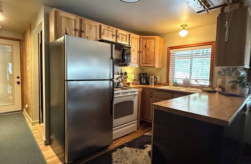 McCall Cabin | Charming Miller Cabin in McCall! Sauna, utilities, snow removal, pet friendly!