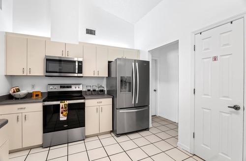Interchange Square House | Charming Retreat in Palm Bay, FL